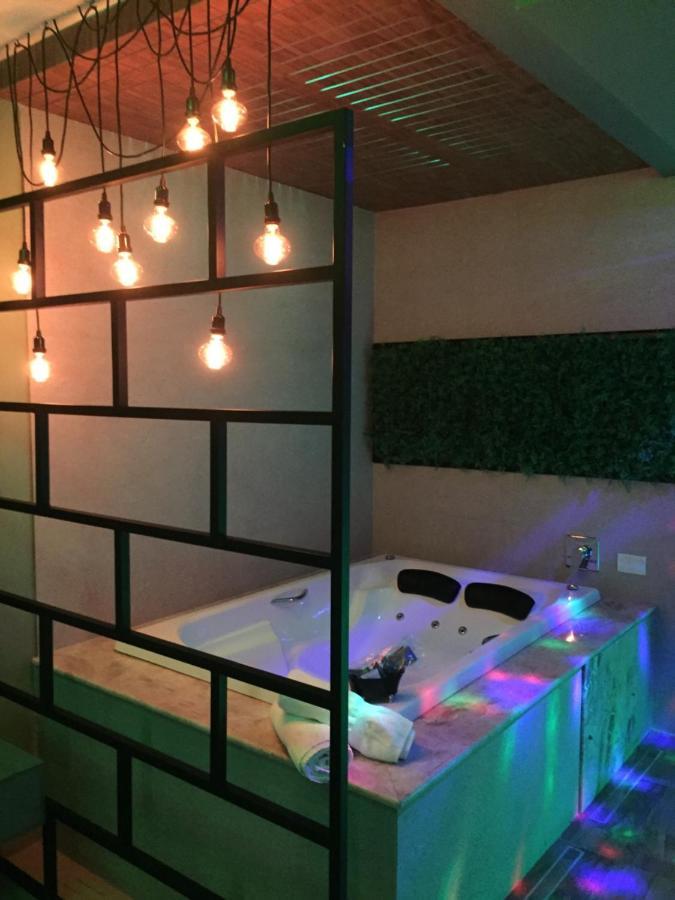 Imperium Inn Motel (Adults Only) Nova Ponte エクステリア 写真
