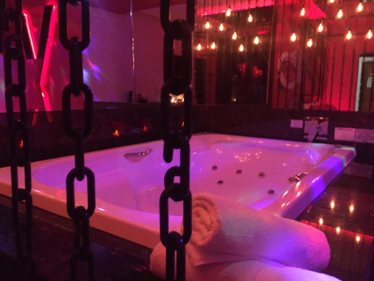 Imperium Inn Motel (Adults Only) Nova Ponte エクステリア 写真